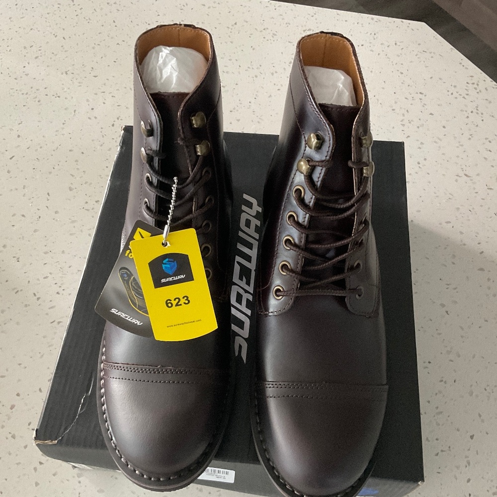 Men’s Chukka boots BRAND NEW IN BOX